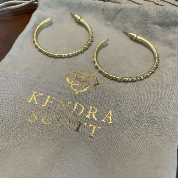 Kendra Scott Jewelry - Veronica Hoop Earrings in Gold